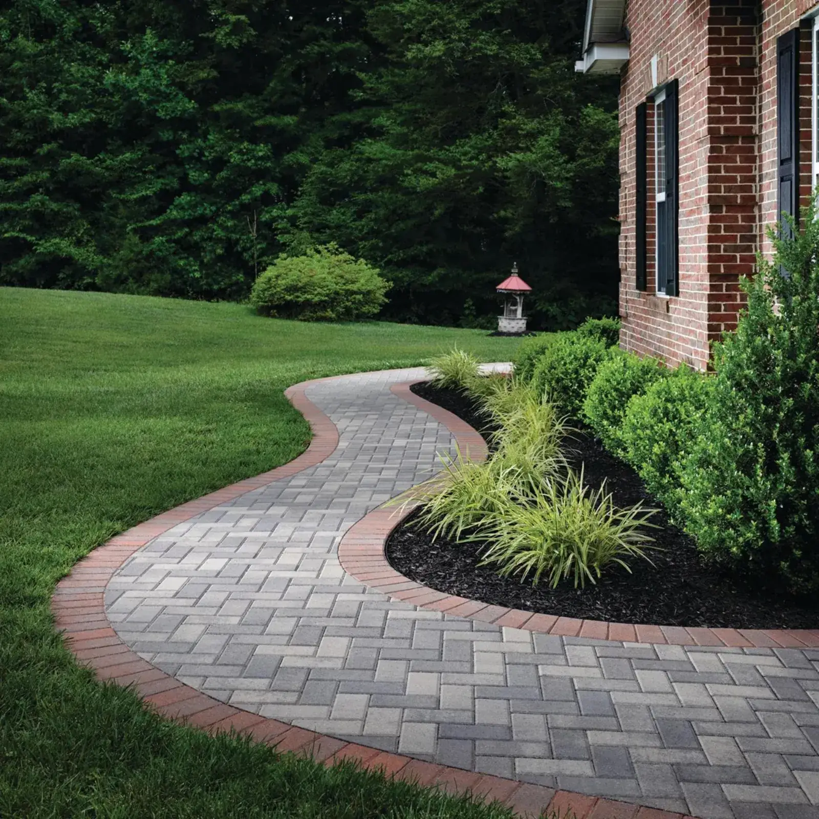 Curved Paver Walkway — Decorative paver walkway with brick border and landscaping, Bergen County NJ