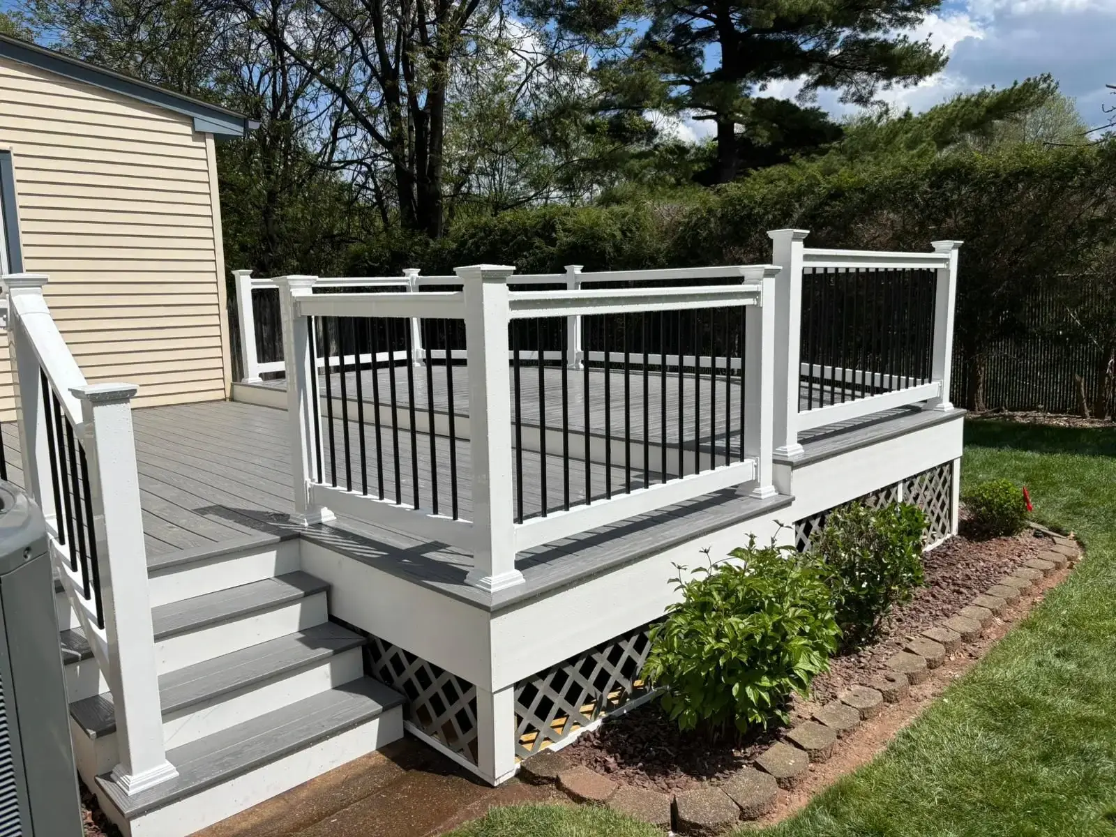 Composite deck and aluminum railing project in Bergen County, NJ